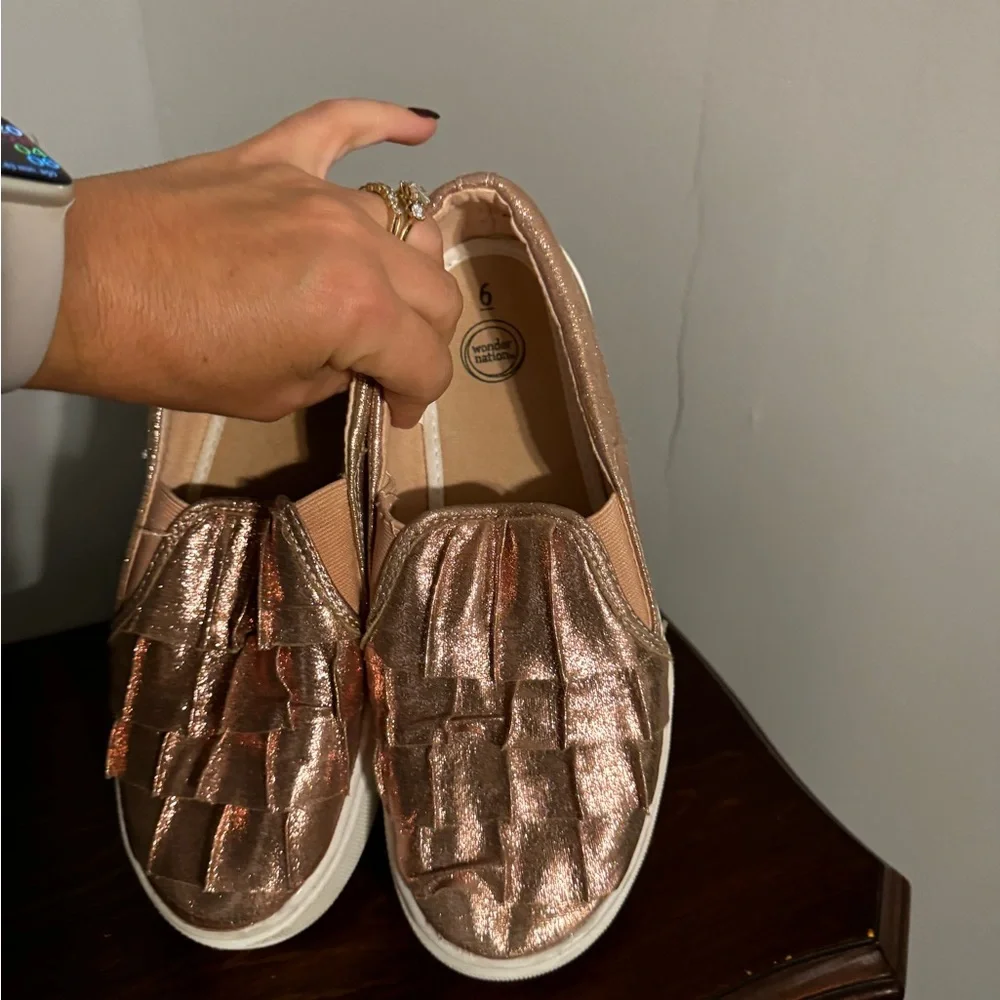 Great condition girls rose gold slip on sneakers 6